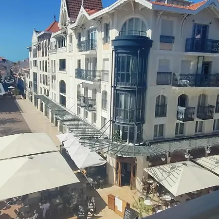 Cocoon 45 M With Balcony Near The 公寓 *